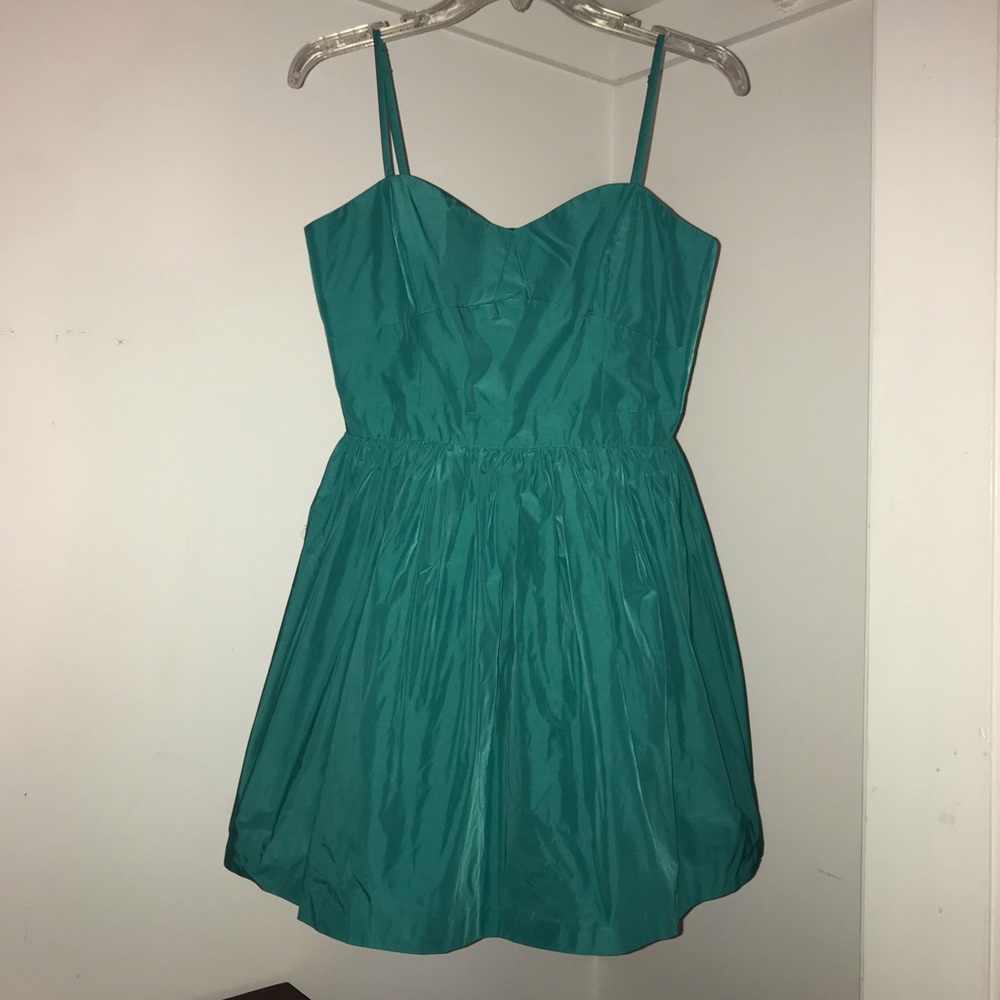 Women’s formal dress